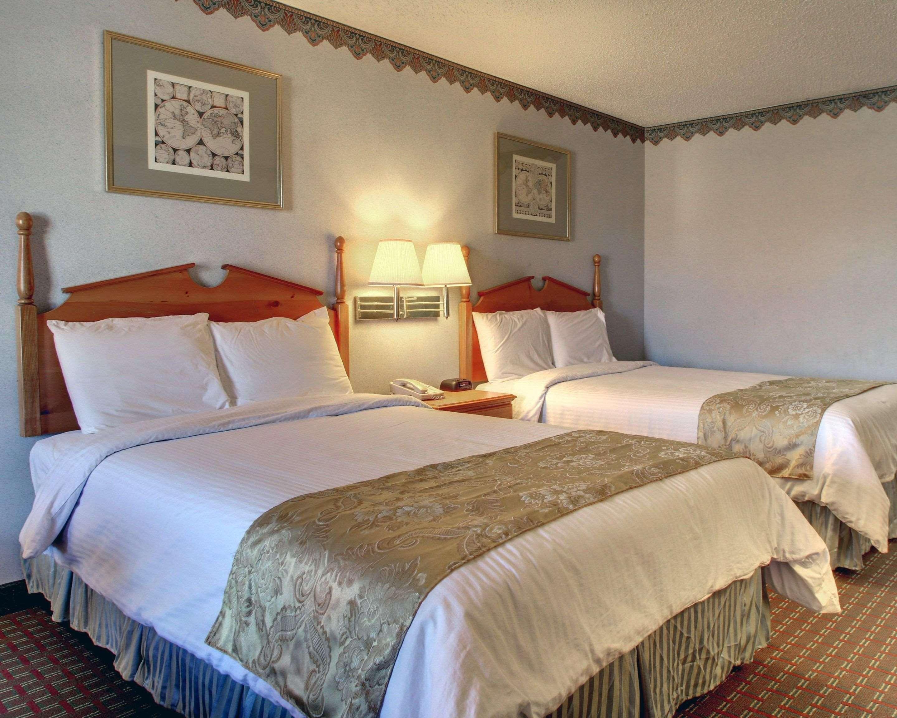 Econo Lodge Clinton Eksteriør billede