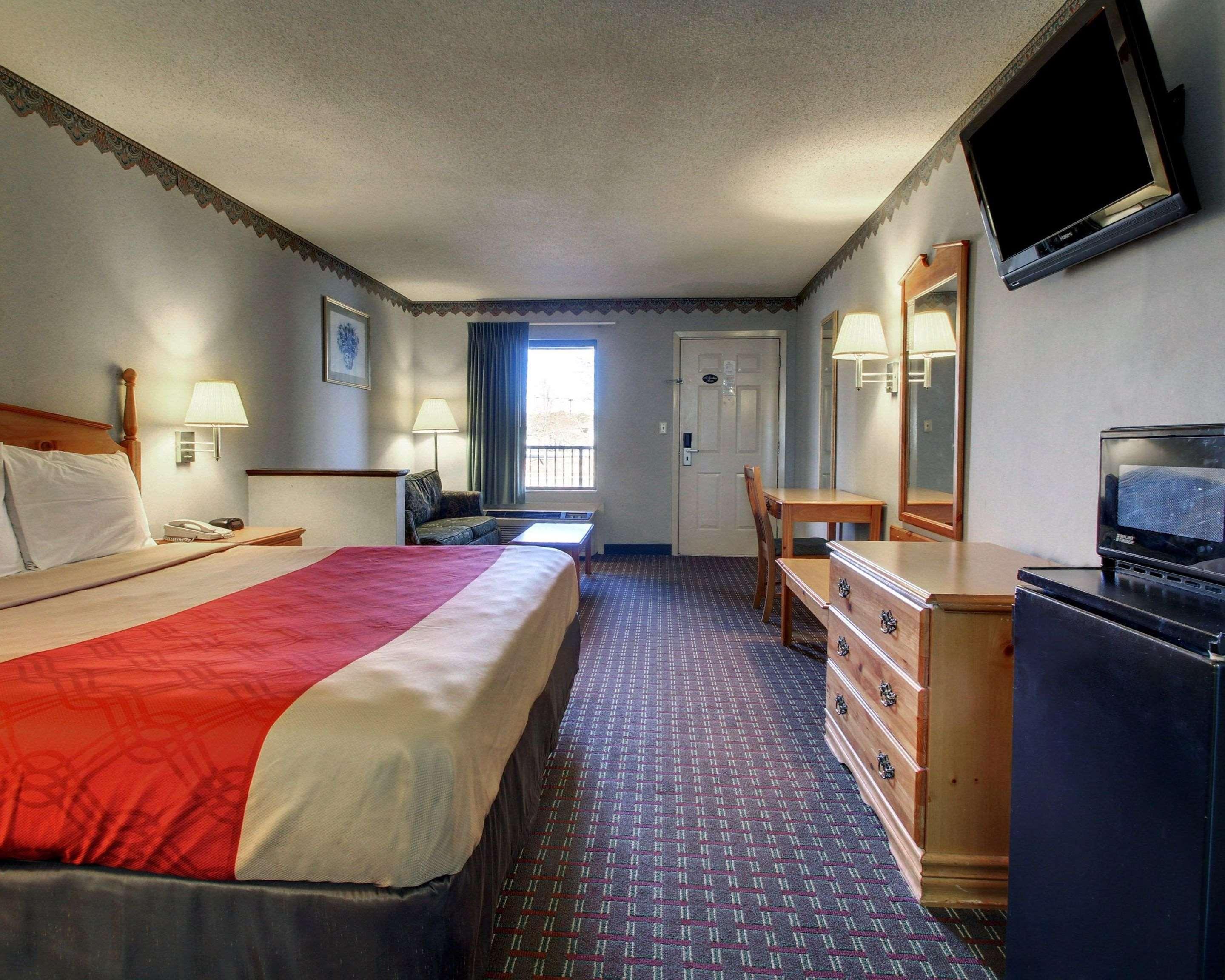 Econo Lodge Clinton Eksteriør billede