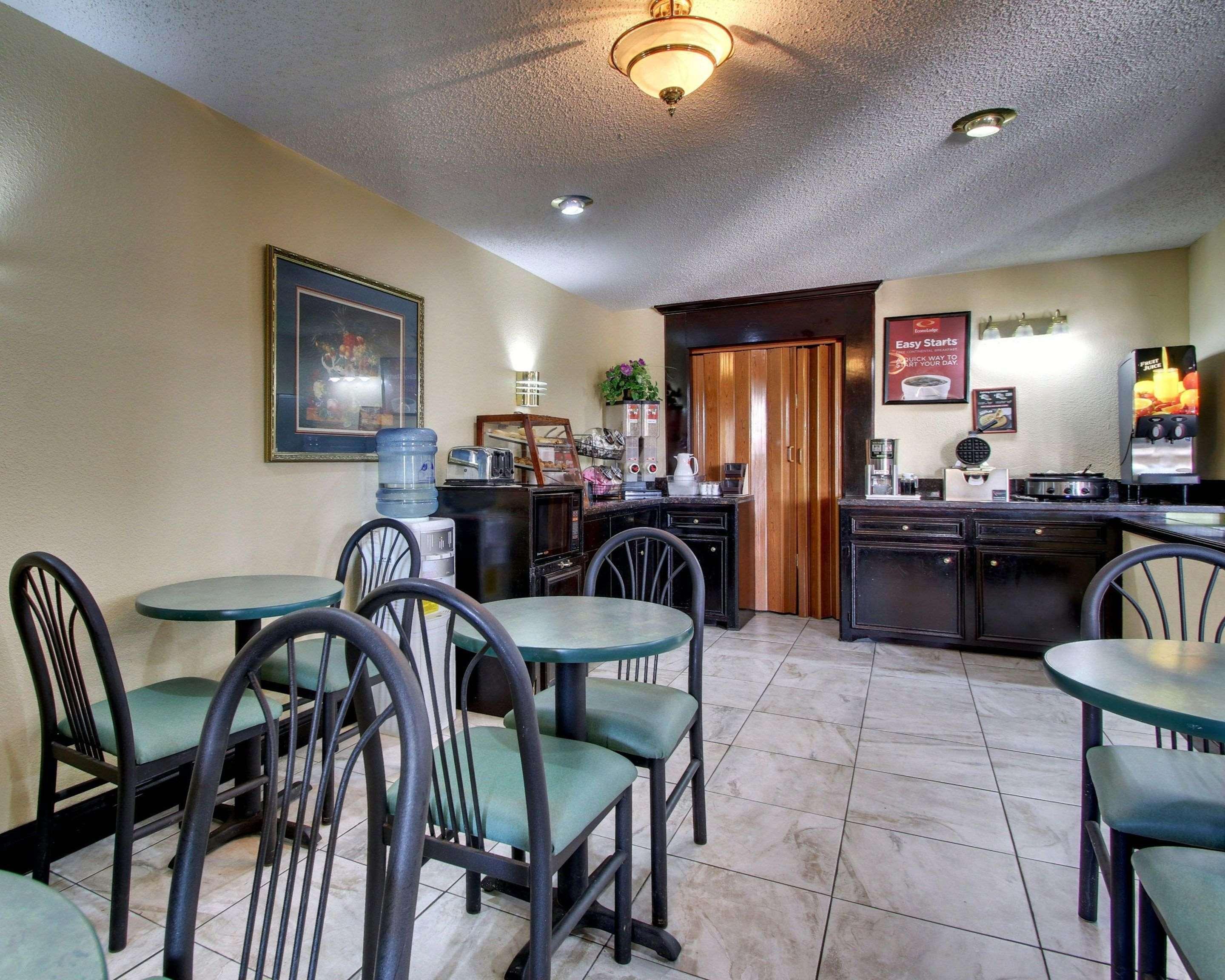 Econo Lodge Clinton Eksteriør billede