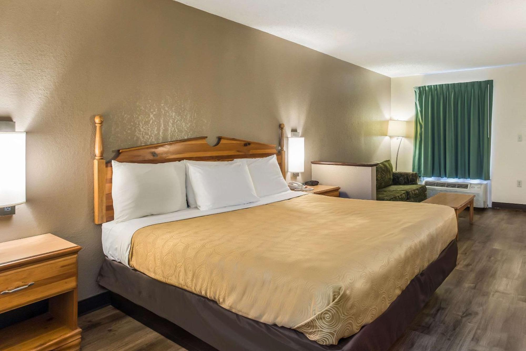 Econo Lodge Clinton Eksteriør billede