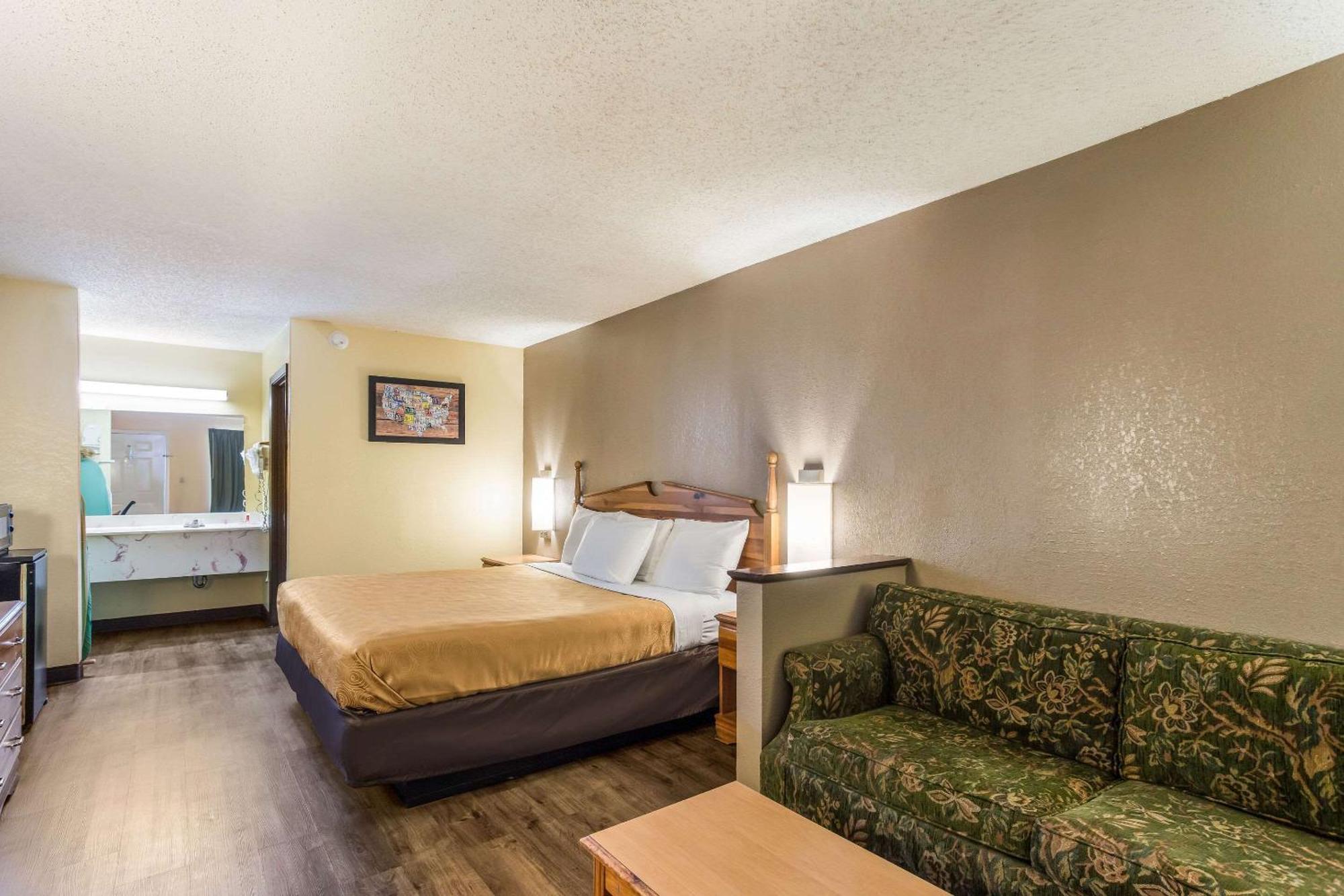 Econo Lodge Clinton Eksteriør billede